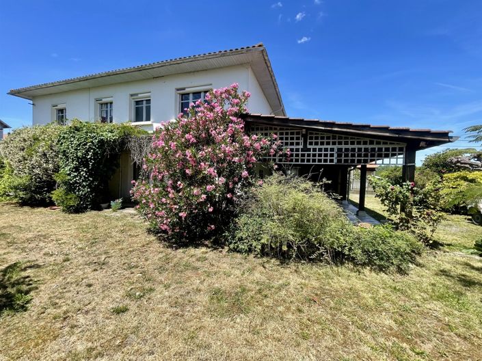 Image No.21-5 Bed House for sale