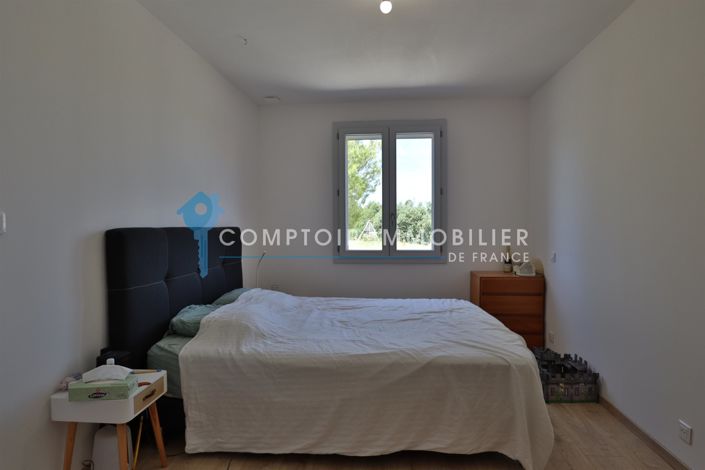 Image No.10-4 Bed House for sale