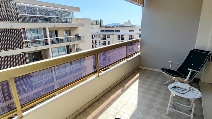 Image No.2-Appartement de 1 chambre à vendre à Cannes