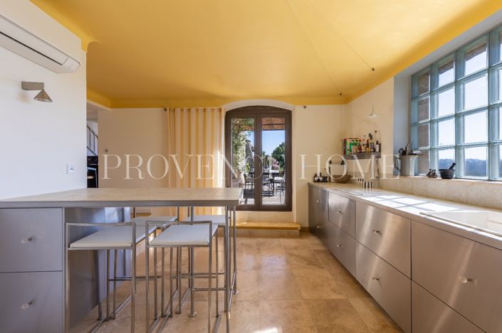 Image No.6-3 Bed House for sale