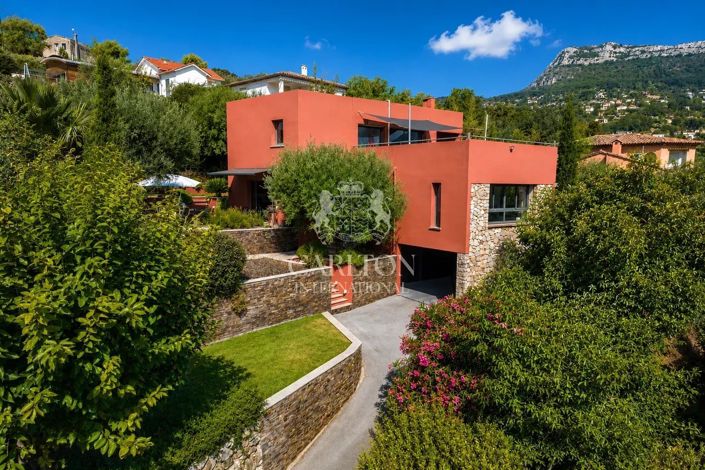 Image No.16-5 Bed House for sale