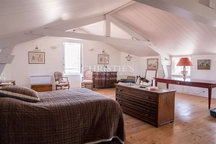 Image No.19-8 Bed House for sale