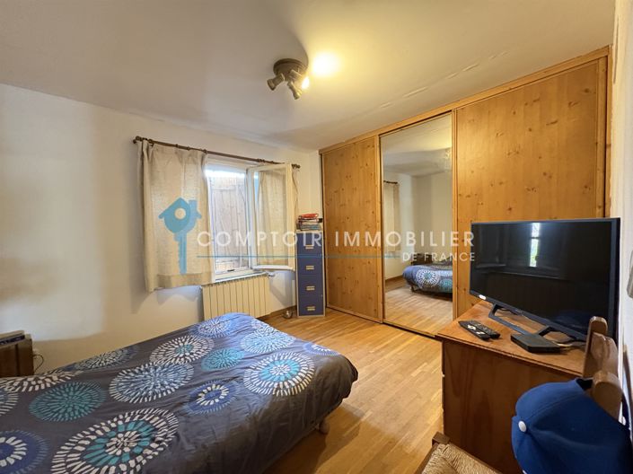 Image No.8-4 Bed House for sale