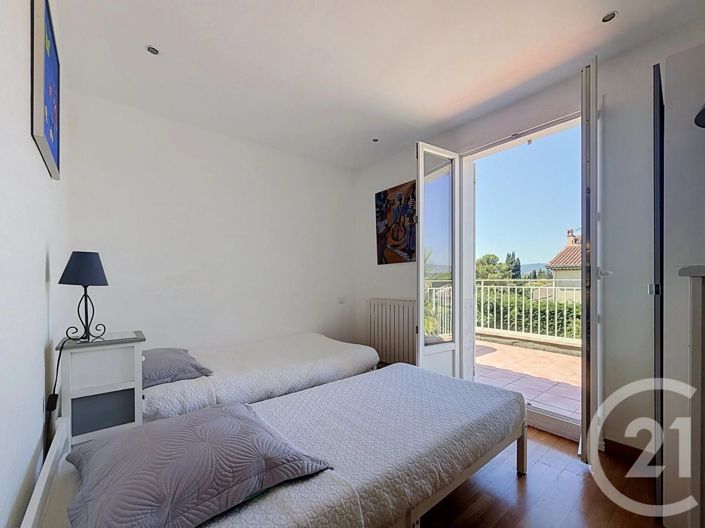 Image No.14-4 Bed House for sale