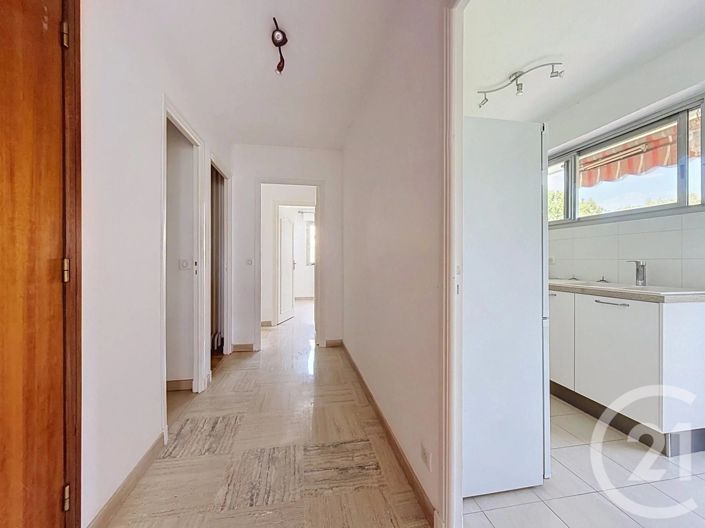 Image No.3-Appartement de 2 chambres à vendre à La Bocca