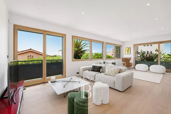 Image No.4-House for sale