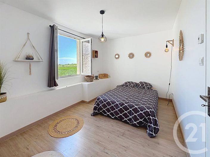 Image No.11-5 Bed House for sale