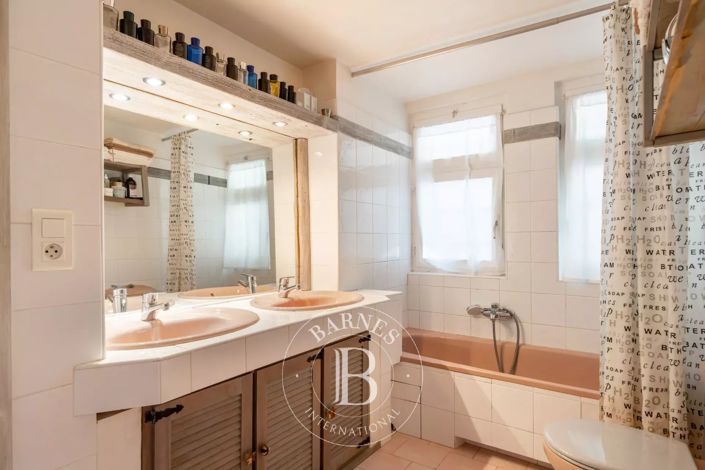 Image No.6-3 Bed Apartment for sale