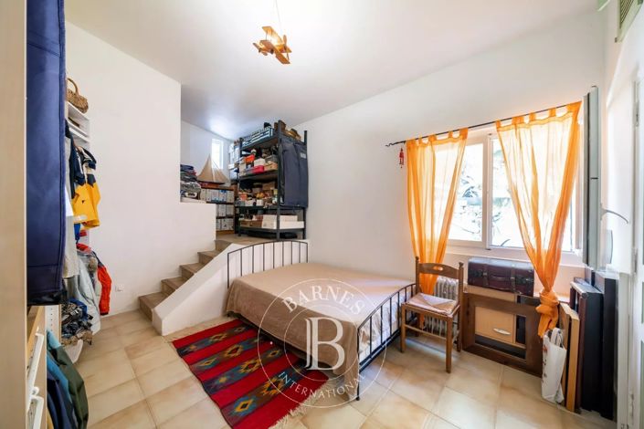 Image No.9-3 Bed Apartment for sale