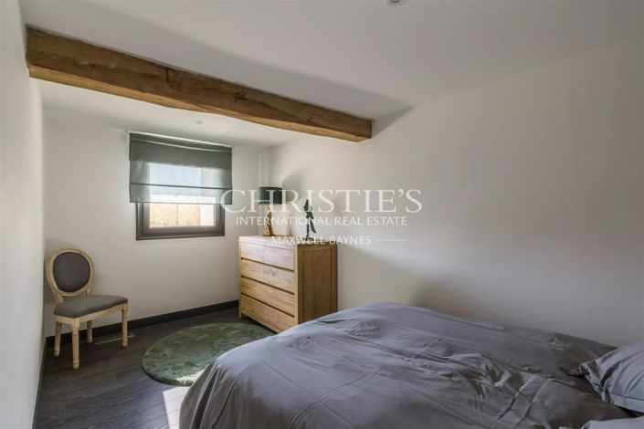 Image No.17-4 Bed House for sale