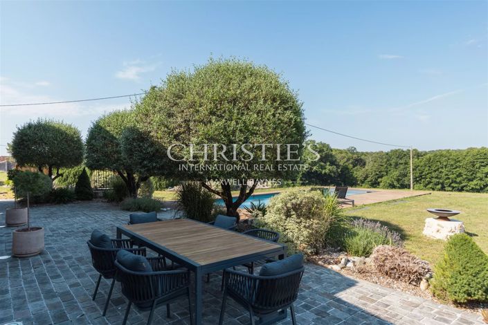 Image No.19-4 Bed House for sale
