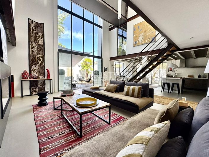 Image No.2-4 Bed House for sale