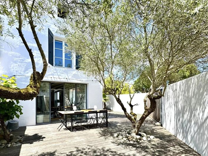 Image No.9-4 Bed House for sale