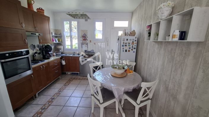 Image No.4-2 Bed House for sale
