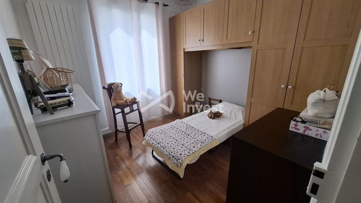 Image No.8-2 Bed House for sale