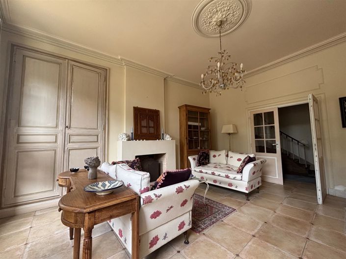 Image No.12-3 Bed House for sale