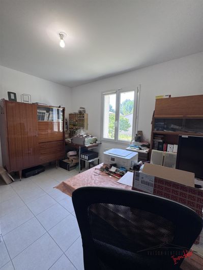 Image No.13-3 Bed House for sale