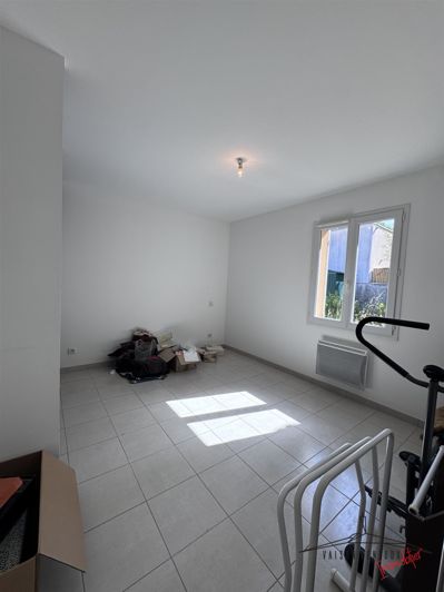 Image No.14-3 Bed House for sale