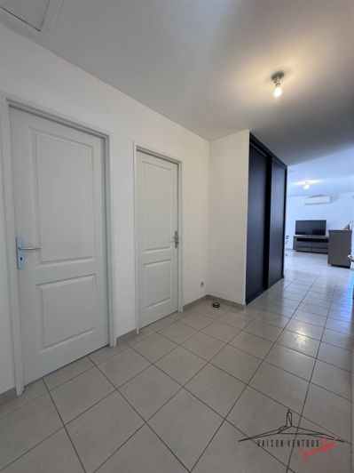 Image No.17-3 Bed House for sale