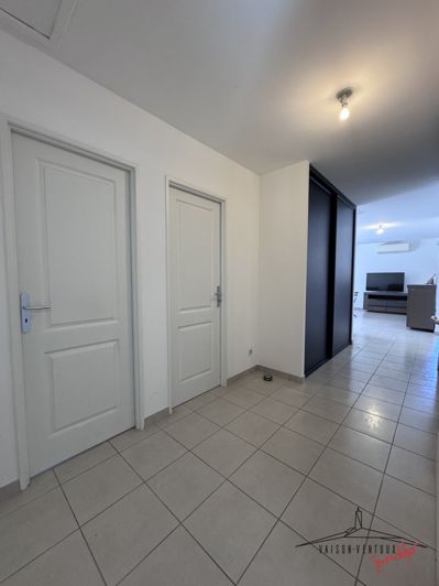 Image No.17-3 Bed House for sale