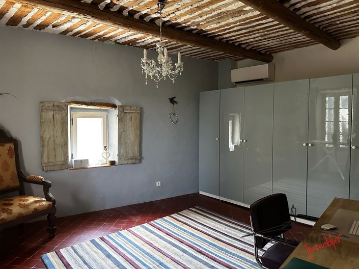 Image No.24-5 Bed House for sale