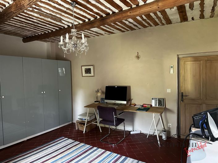 Image No.25-5 Bed House for sale