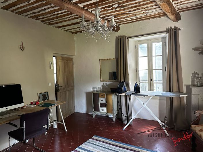 Image No.26-5 Bed House for sale