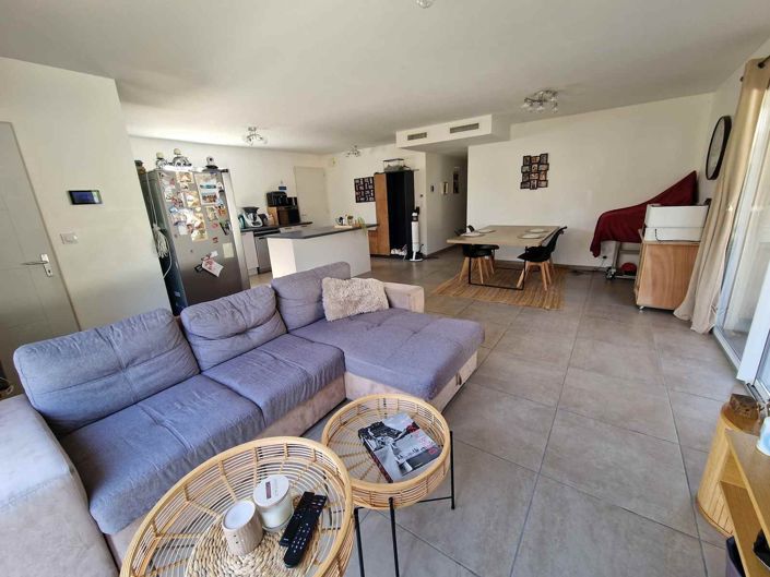 Image No.10-3 Bed House for sale