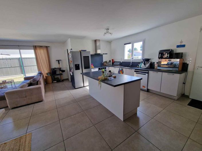Image No.7-3 Bed House for sale