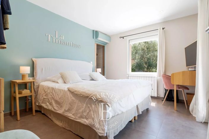 Image No.17-7 Bed House for sale