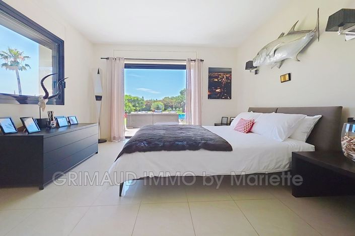 Image No.10-4 Bed House for sale