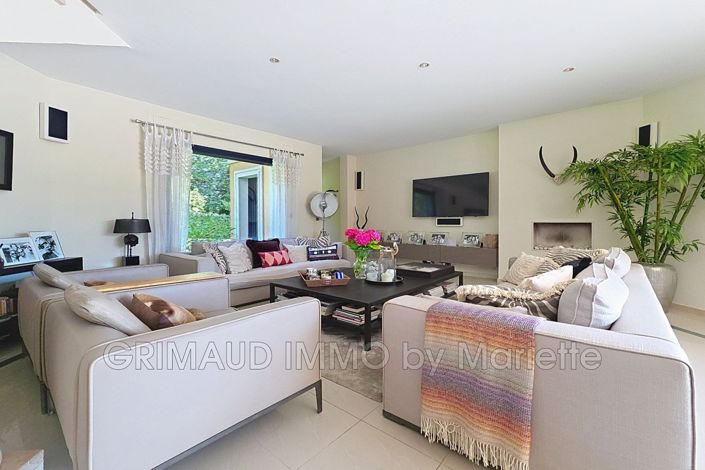 Image No.4-4 Bed House for sale