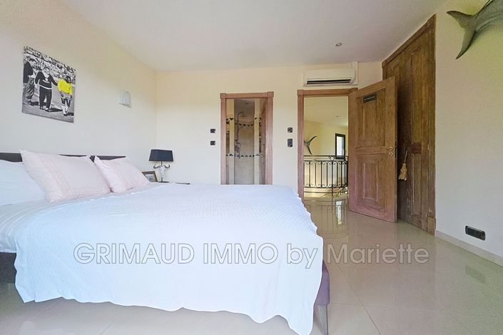 Image No.9-4 Bed House for sale