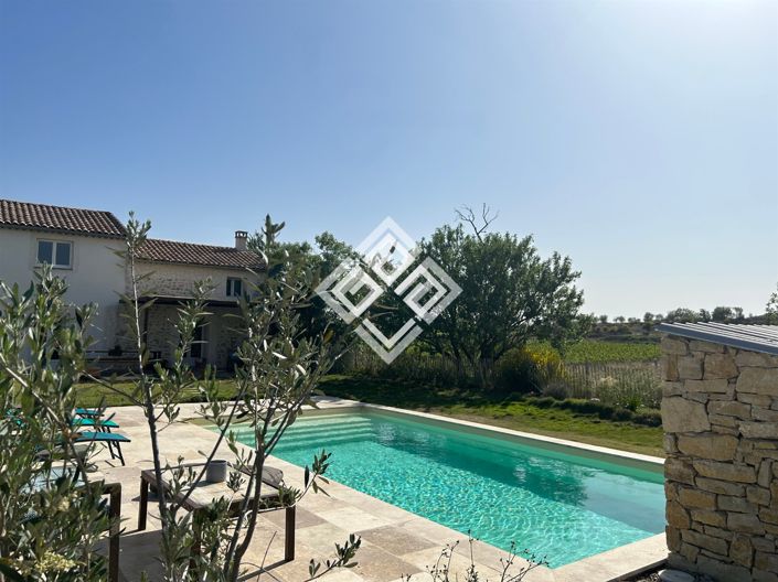 Image No.2-5 Bed House for sale