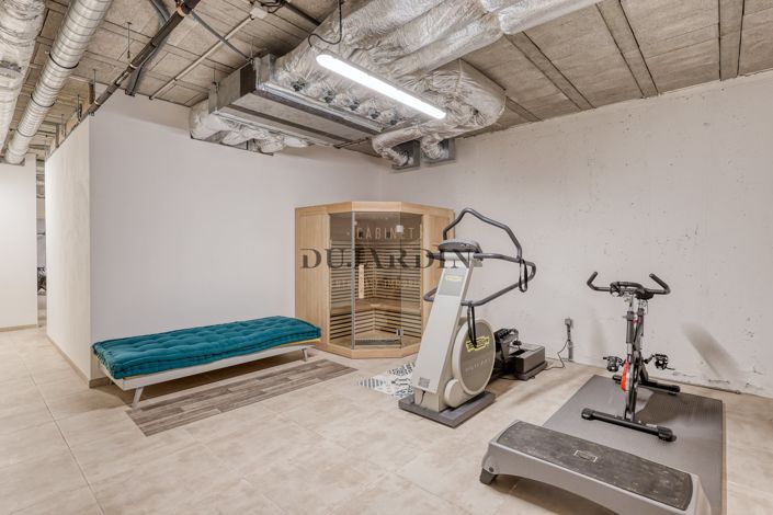 Image No.29-6 Bed House for sale