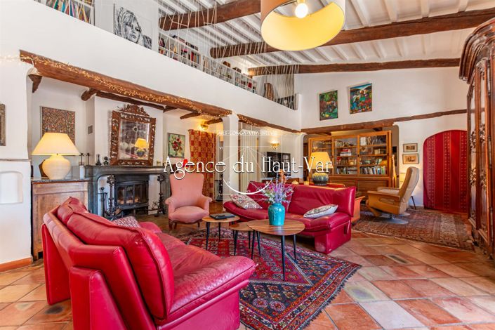 Image No.18-9 Bed House for sale