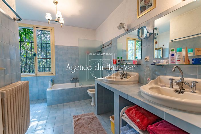 Image No.23-7 Bed House for sale