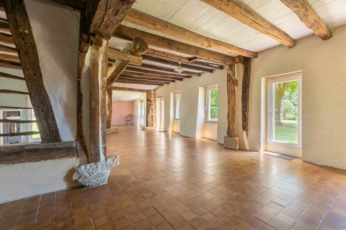 Image No.12-4 Bed House for sale