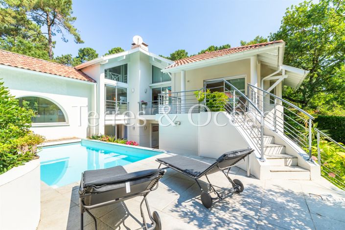 Image No.15-5 Bed House for sale