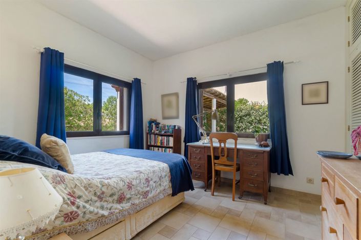 Image No.25-5 Bed House for sale