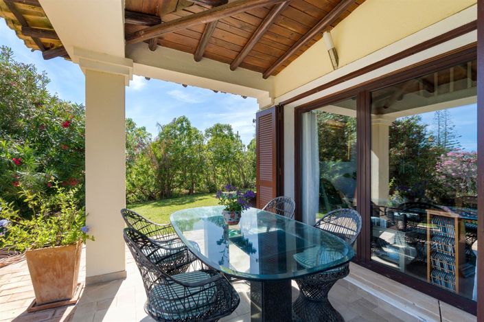 Image No.42-5 Bed House for sale