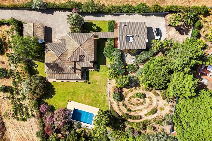 Image No.50-5 Bed House for sale