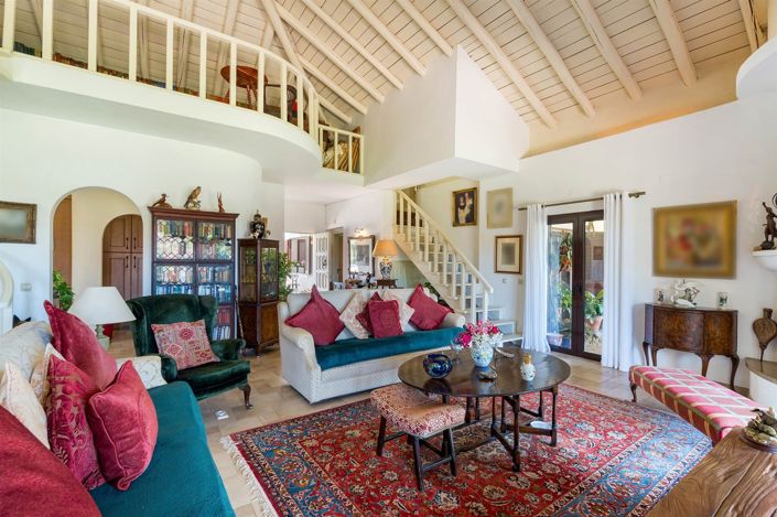 Image No.8-5 Bed House for sale
