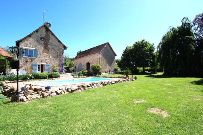 Image No.6-4 Bed House for sale
