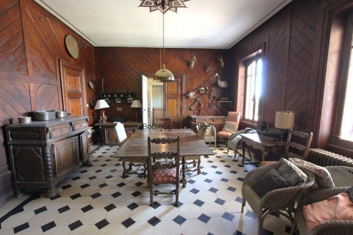 Image No.12-Propriété de 12 chambres à vendre à Tournus
