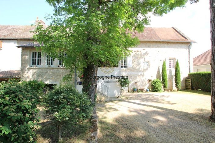 Image No.2-Maison de 3 chambres à vendre à Tournus