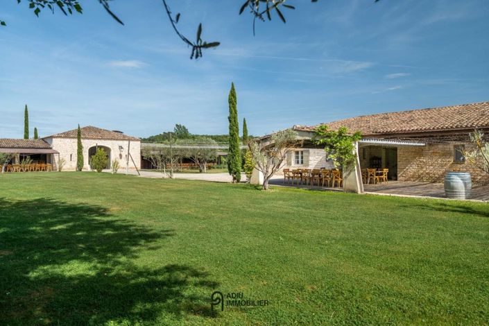 Image No.4-10 Bed House for sale