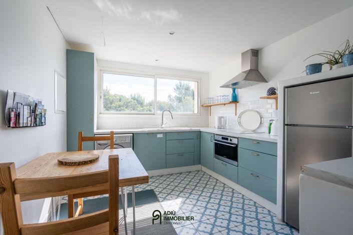 Image No.12-6 Bed House for sale