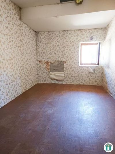 Image No.15-3 Bed House for sale