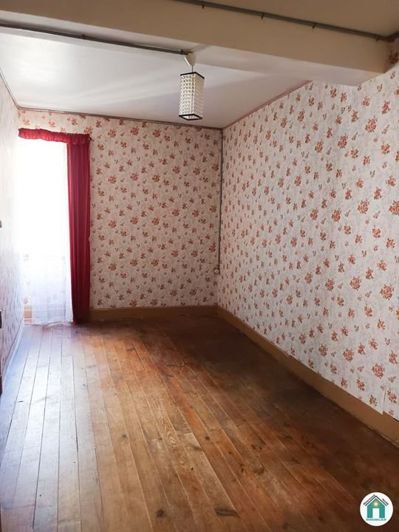 Image No.7-3 Bed House for sale